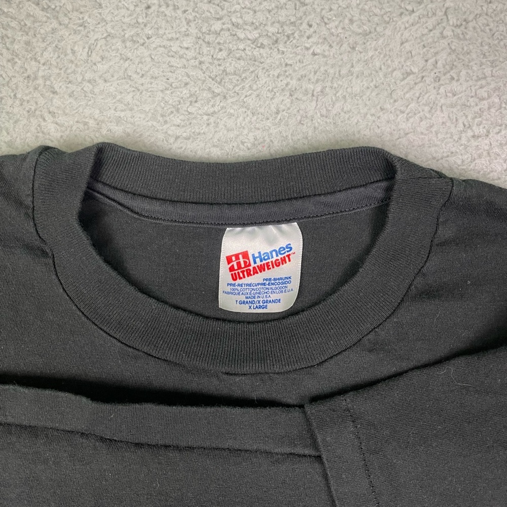 Vintage 90s Barry Manilow concert T-shirt - Picture 4 of 5